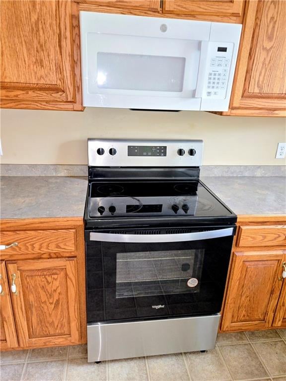 1302 Cloverleaf Ct, Warrensburg, MO 64093