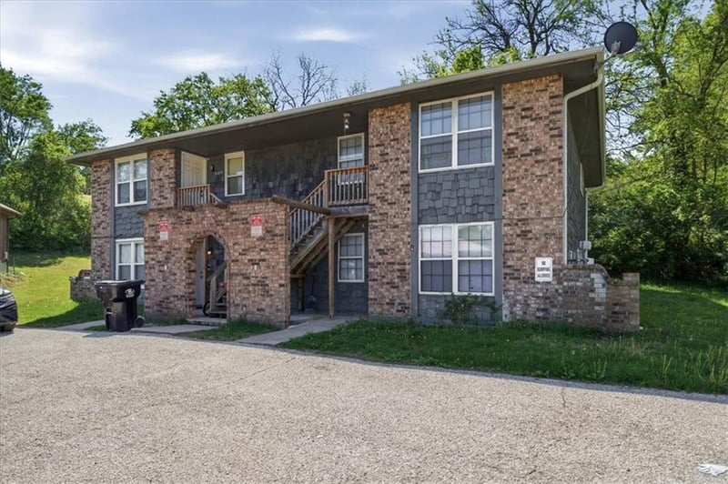 9213-9219 54th Ter, Raytown, MO 64133