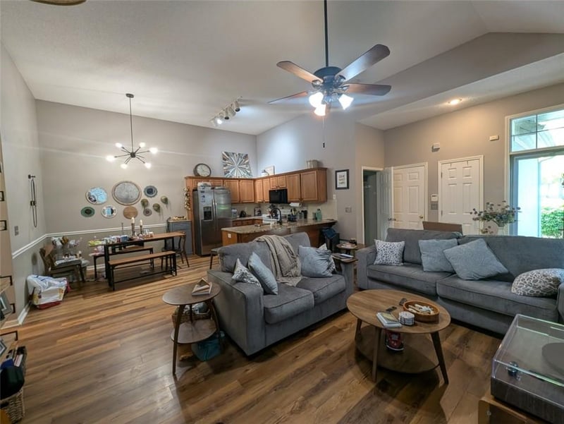 7317 Silverheel St, Shawnee, KS 66227