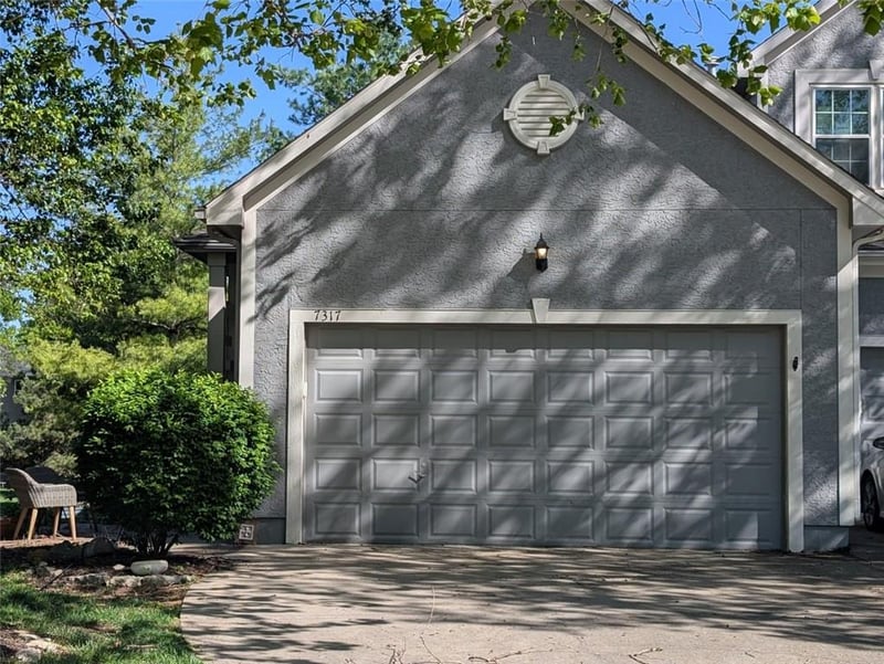 7317 Silverheel St, Shawnee, KS 66227