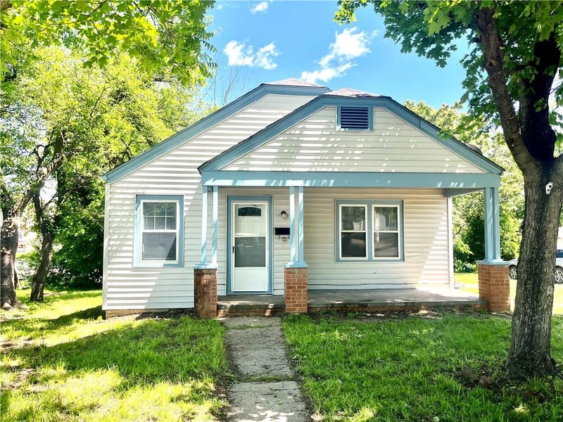 227 Lynn St, Nevada, MO 64772