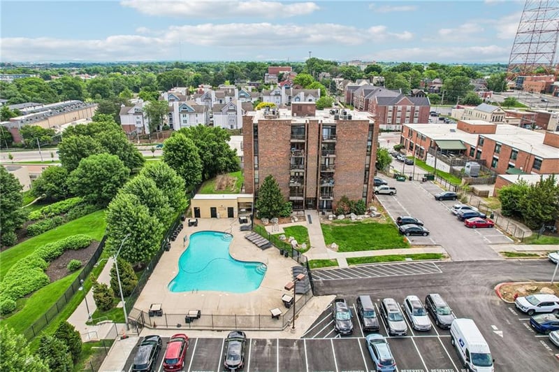 2933 Baltimore Ave #103, Kansas City, MO 64108