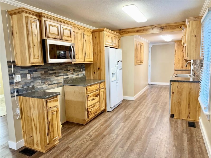 110 Walnut St, Rich Hill, MO 64779