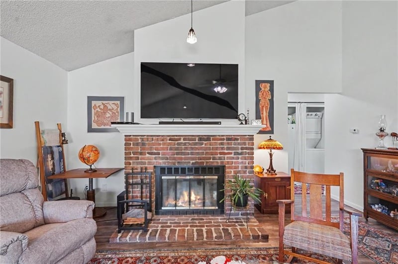 3620 24th St, Lawrence, KS 66047