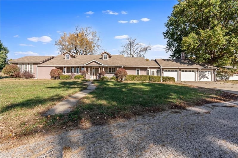 2301 Lees Summit Rd, Lee's Summit, MO 64064
