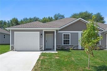 3826 93rd St, Kansas City, MO 64154