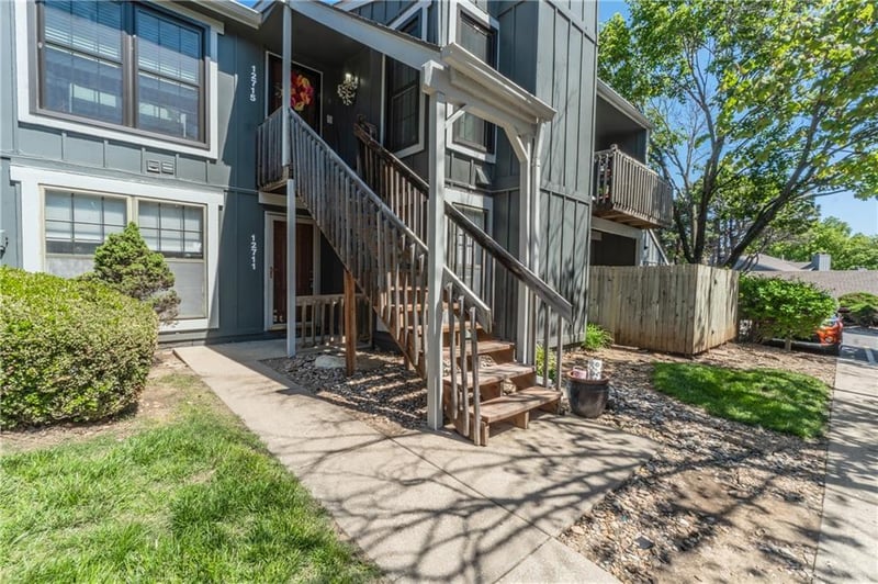 12711 W 110th Ter, Overland Park, KS 66210