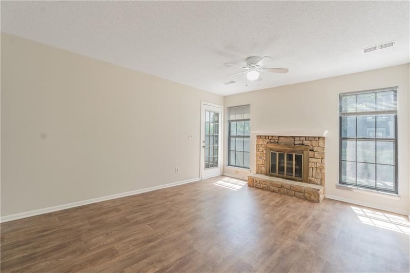 12711 W 110th Ter, Overland Park, KS 66210