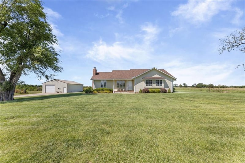 34808 339th St, Garden City, MO 64747