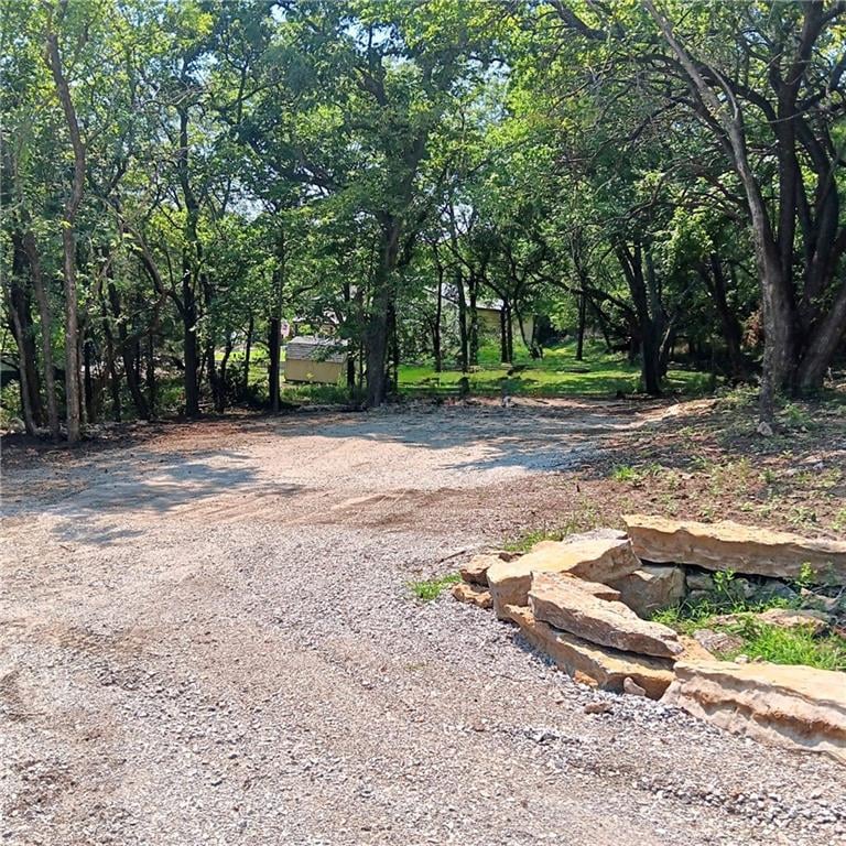2-6-10 Pecan Dr, Linn Valley, KS 66040