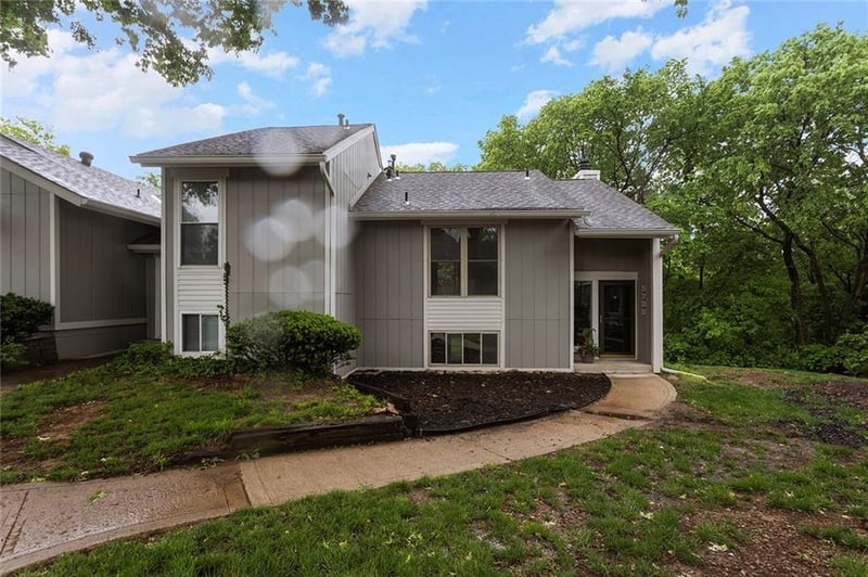 5708 N Oregon Ave, Kansas City, MO 64151