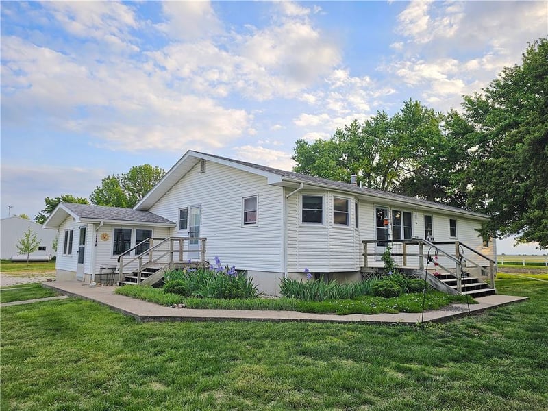19916 1600 Rd, Garnett, KS 66032
