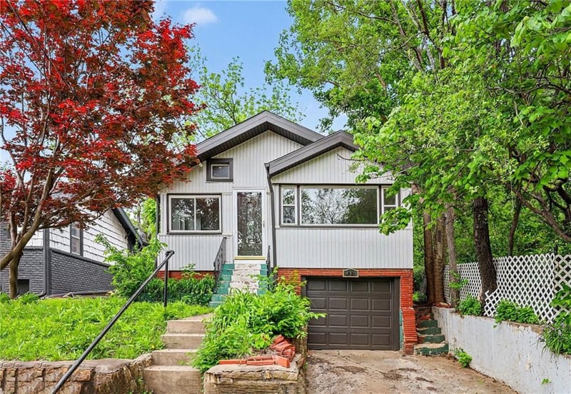 430 33rd St, Kansas City, KS 66102