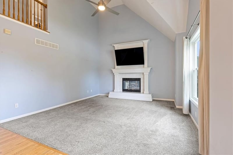 7324 Manchester Ave, Kansas City, MO 64158