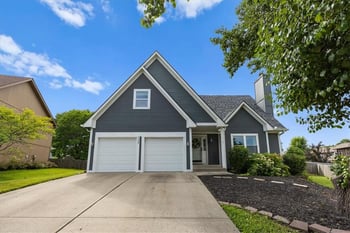 7324 N Manchester Ave, Kansas City, MO 64158
