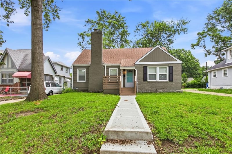 7315 Lydia Ave, Kansas City, MO 64131