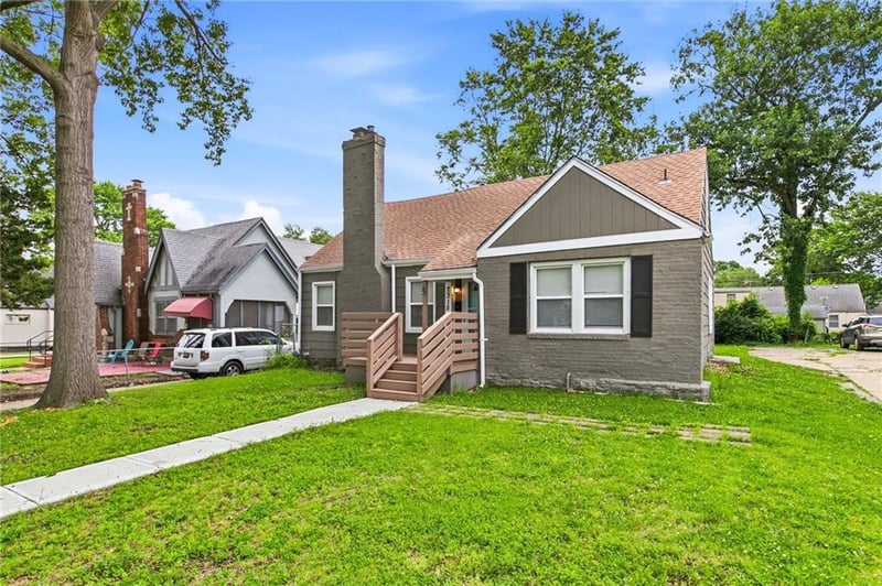 7315 Lydia Ave, Kansas City, MO 64131