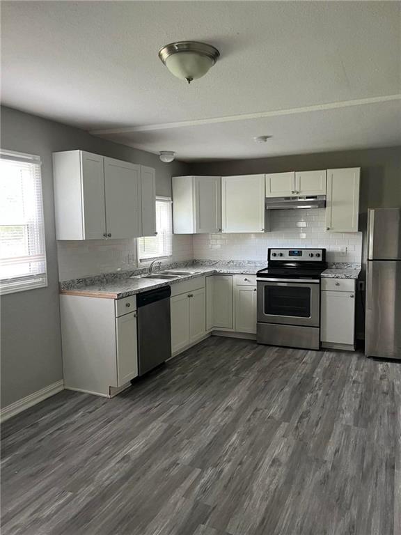 6146 Parkview Ave, Kansas City, KS 66104