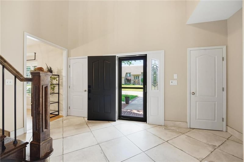 2448 NW Valley View Dr, Lee's Summit, MO 64081