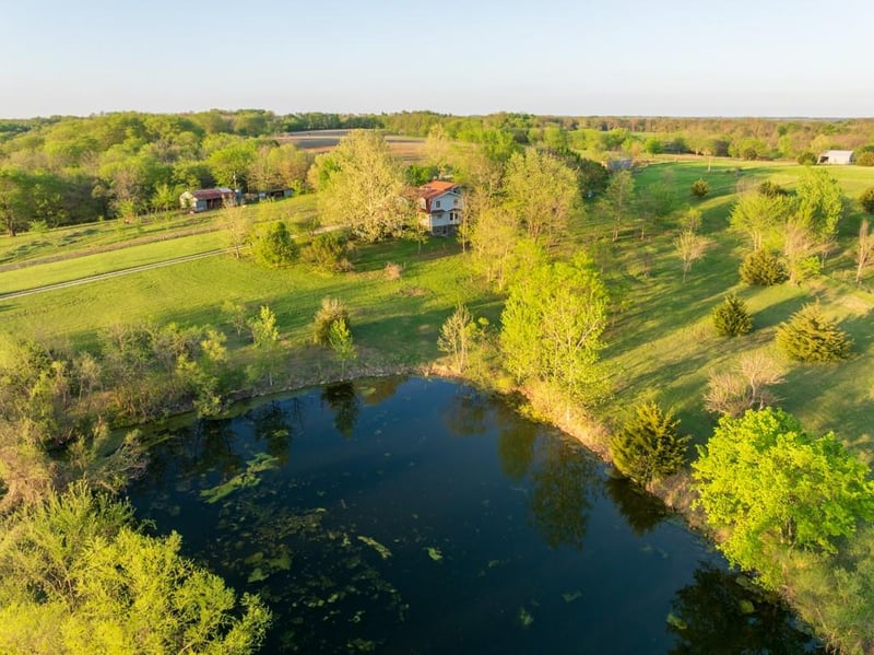 719 NW 871st Rd, Centerview, MO 64019