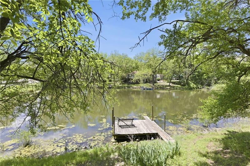 5 Moose Ln, Mound City, KS 66056