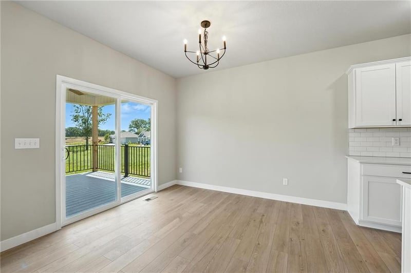 27010 Olive Dr, Lee's Summit, MO 64086