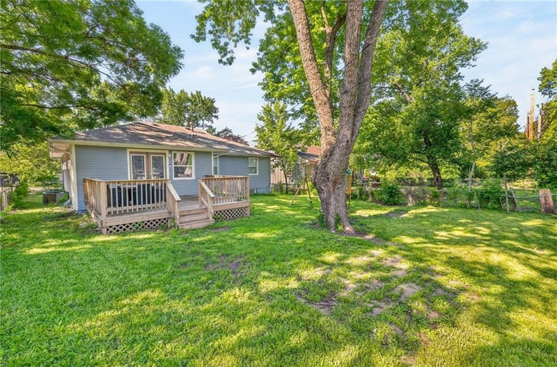 1340 84th St, Kansas City, MO 64131