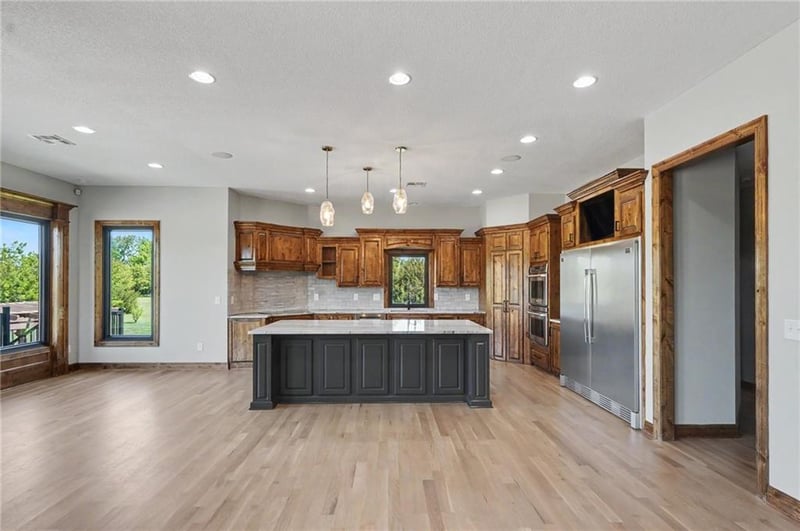 2853 131st St, Olathe, KS 66061