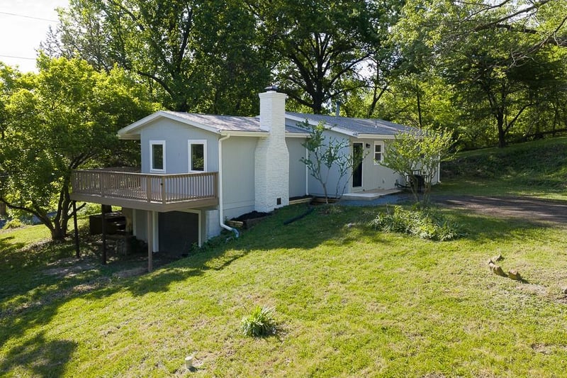 226 68th St, Kansas City, KS 66111