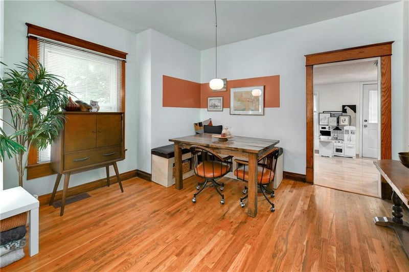 8917 W 51st St, Merriam, KS 66203