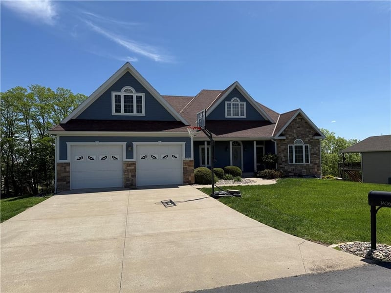 14060 Millstone Blvd, St Joseph, MO 64505