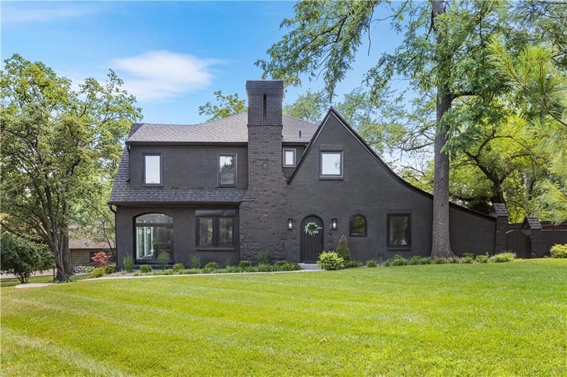5500 Mission Rd, Fairway, KS 66205