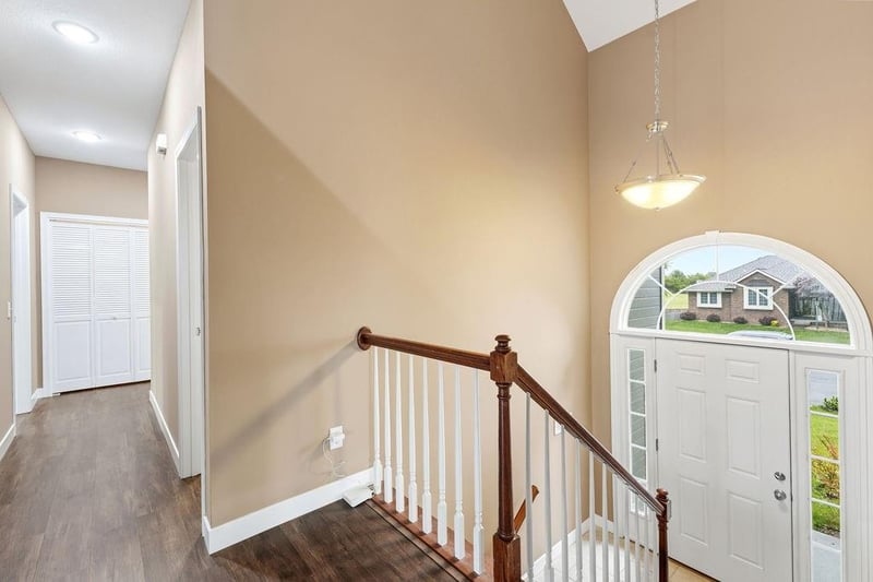 502 Alexandria Ct, Gower, MO 64454