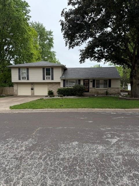 10801 64th Ter, Raytown, MO 64133