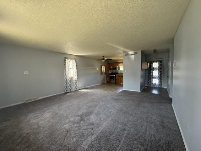 2117 66th St, Topeka, KS 66619