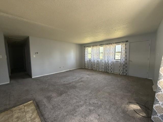 2117 66th St, Topeka, KS 66619