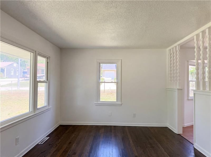 5333 N Euclid Ave, Kansas City, MO 64118