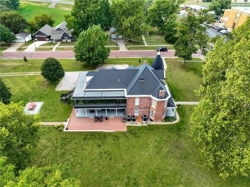 433 W State St, Troy, KS 66087