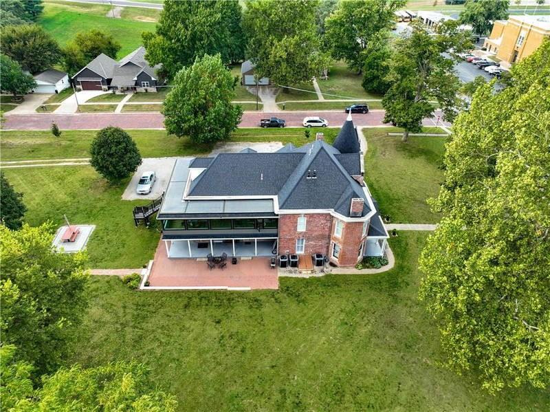 433 State St, Troy, KS 66087