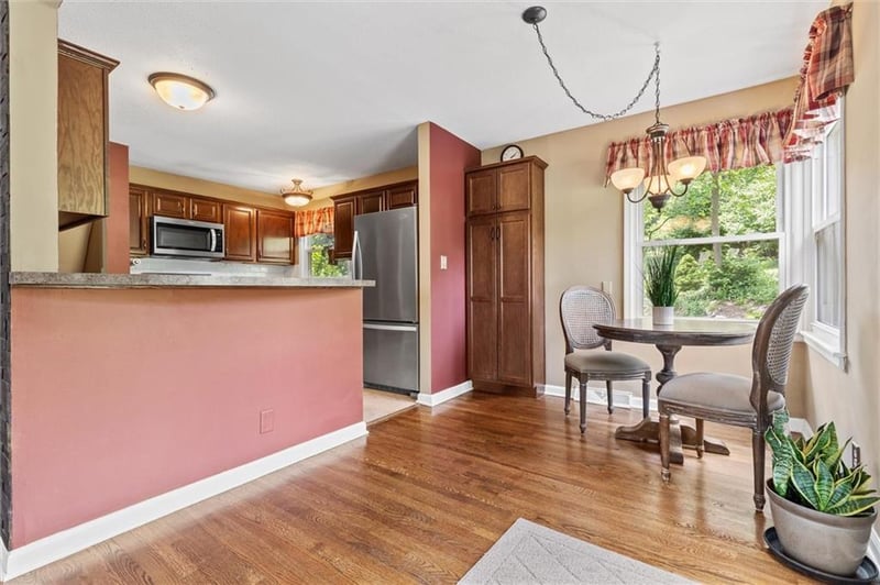 506 Moss Ave, Liberty, MO 64068