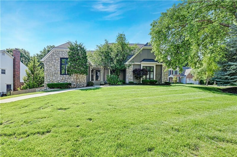5005 131st St, Leawood, KS 66209