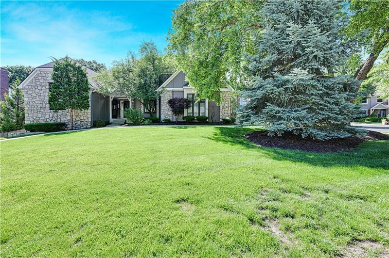 5005 131st St, Leawood, KS 66209