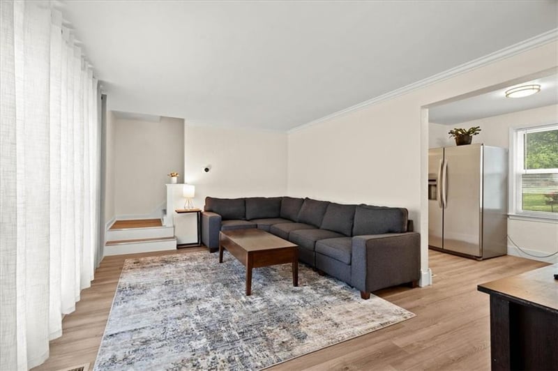 641 43rd Ter, Kansas City, MO 64116