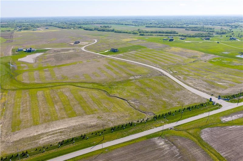 18703 Bella Terra Rd, Pleasant Hill, MO 64080