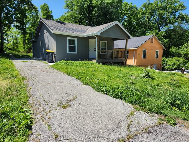 3013 77 Ter, Kansas City, MO 64132