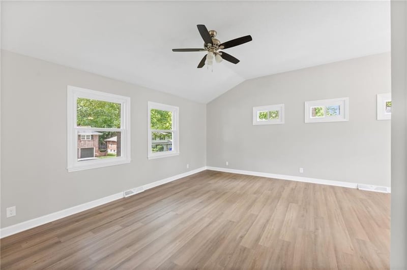 9315 Grant Dr, Overland Park, KS 66212