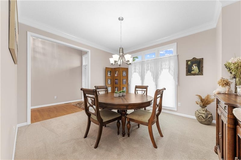 602 Ridgewood Dr, Raymore, MO 64083