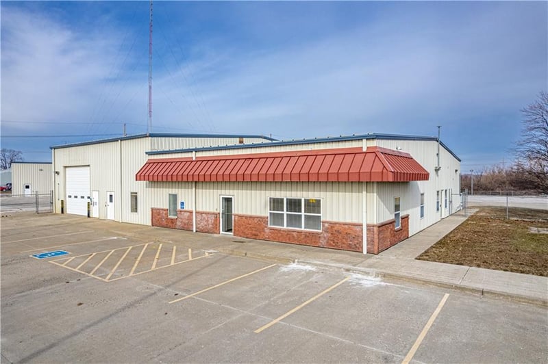 1815 Commerce Dr, Marshall, MO 65340