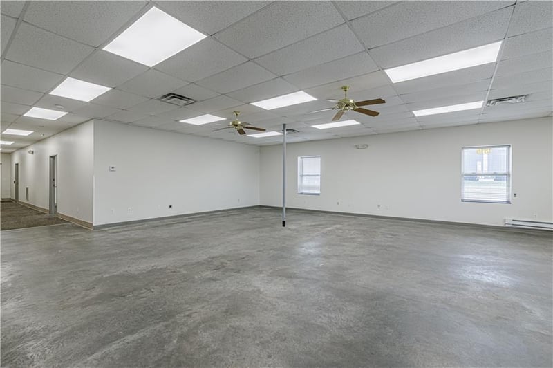 1815 Commerce Dr, Marshall, MO 65340