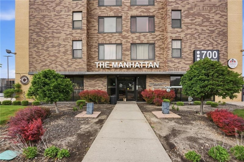 700 8th St #14N, Kansas City, MO 64106